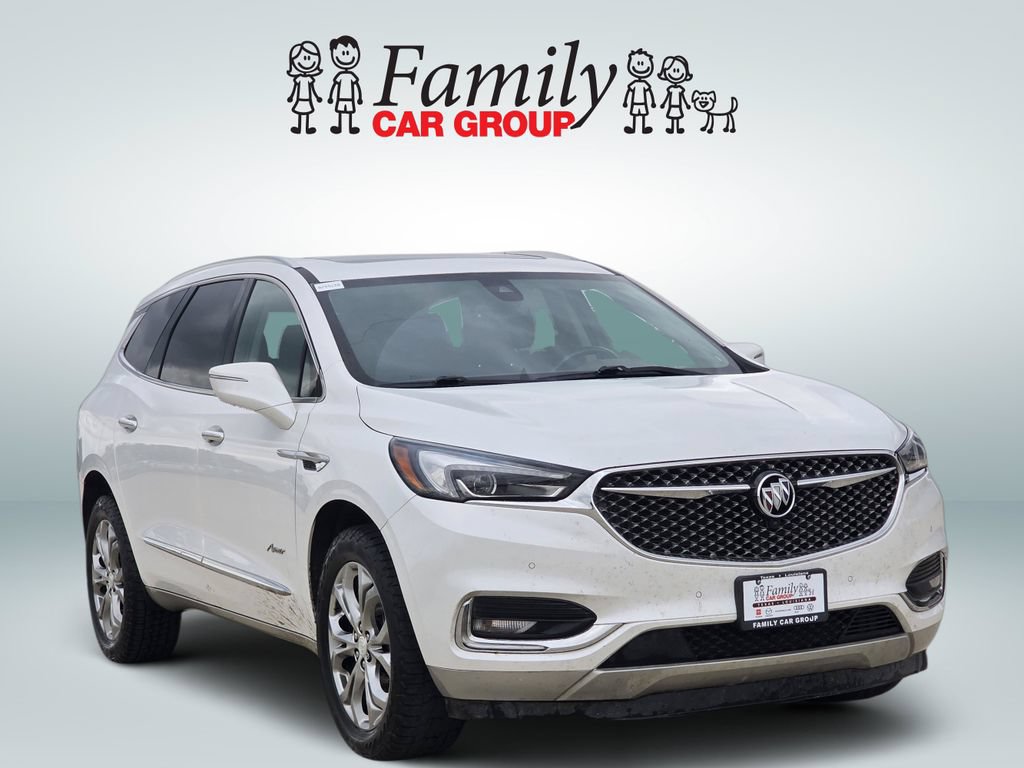 Used 2019 Buick Enclave Avenir w/ Avenir Technology Package FWD image 2