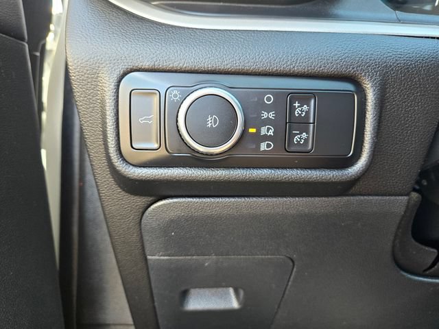 Certified 2024 Ford Explorer XLT w/ Equipment Group 202A AWD/4WD image 22