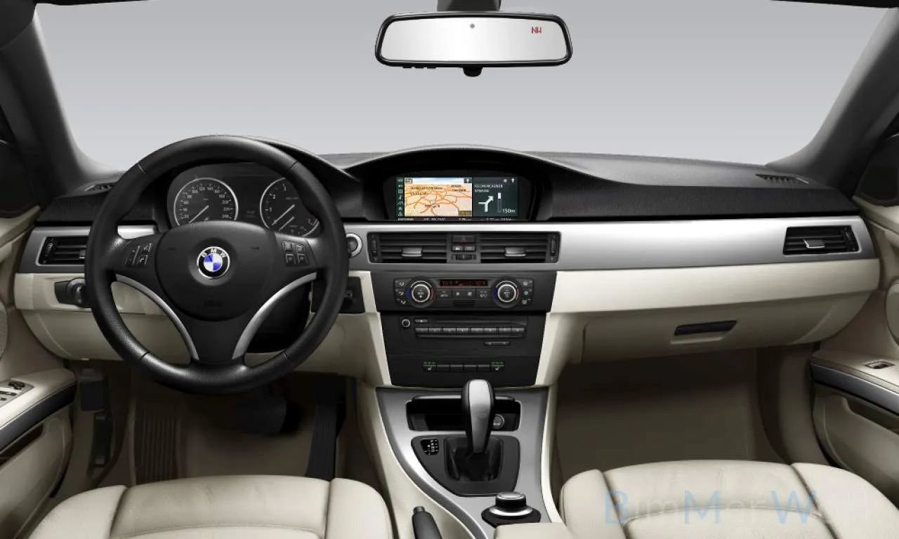 Used 2008 BMW 328i Convertible RWD image 2