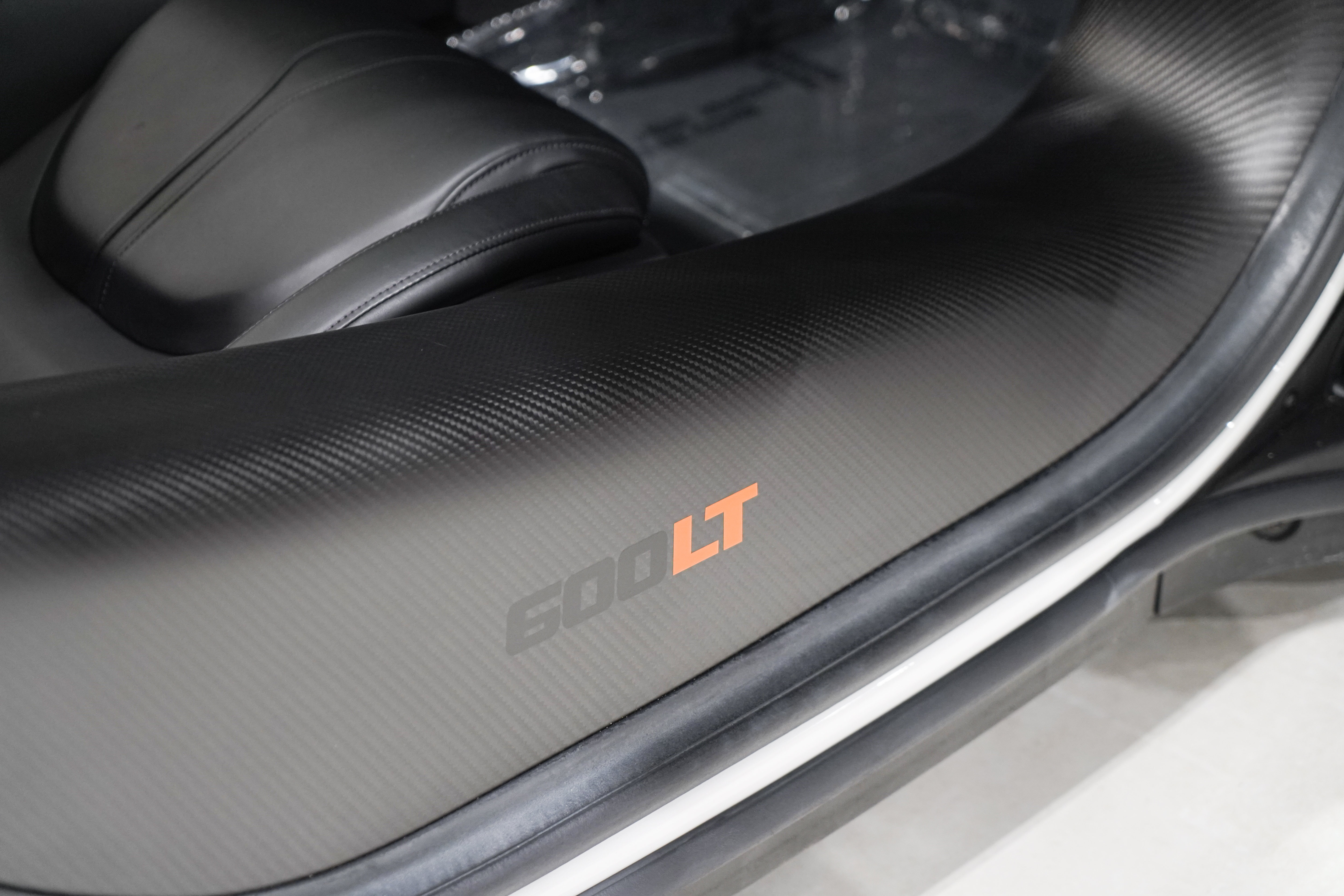 Used 2020 McLaren 600LT Spider RWD image 20