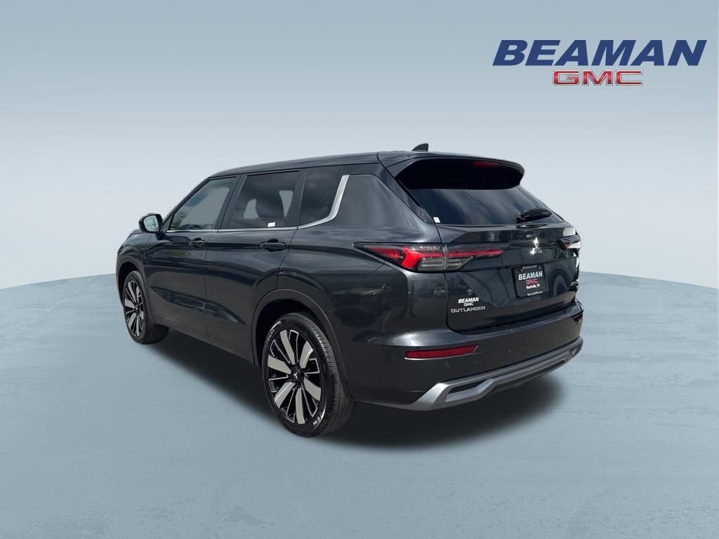 Used 2025 Mitsubishi Outlander SE FWD image 5