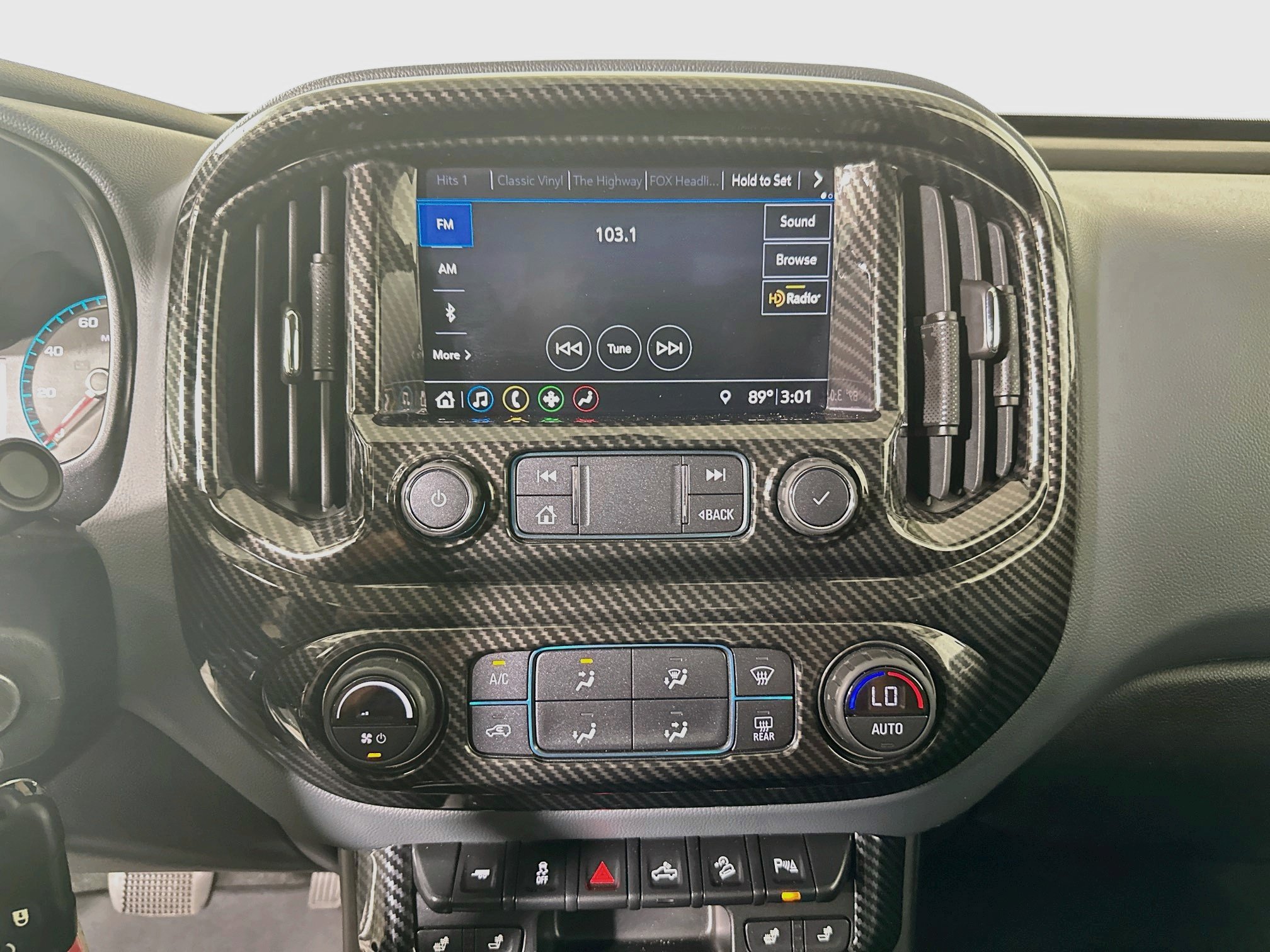 Used 2021 Chevrolet Colorado Z71 w/ LPO, Power Package RWD image 23