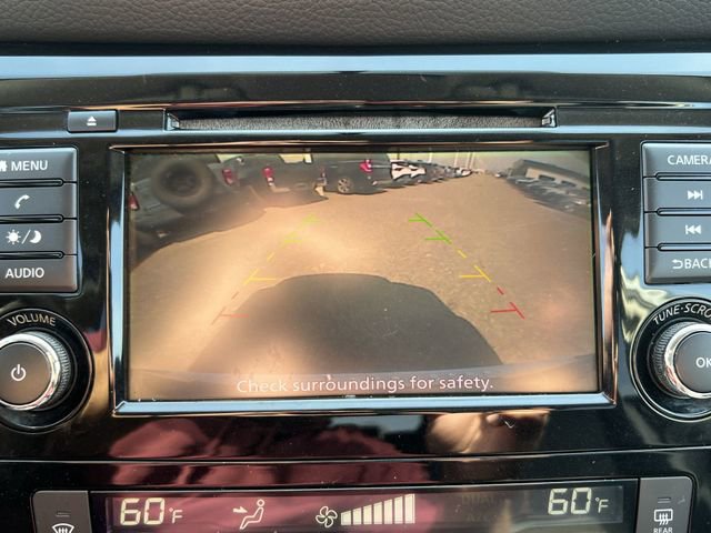 Used 2018 Nissan Rogue SV image 17