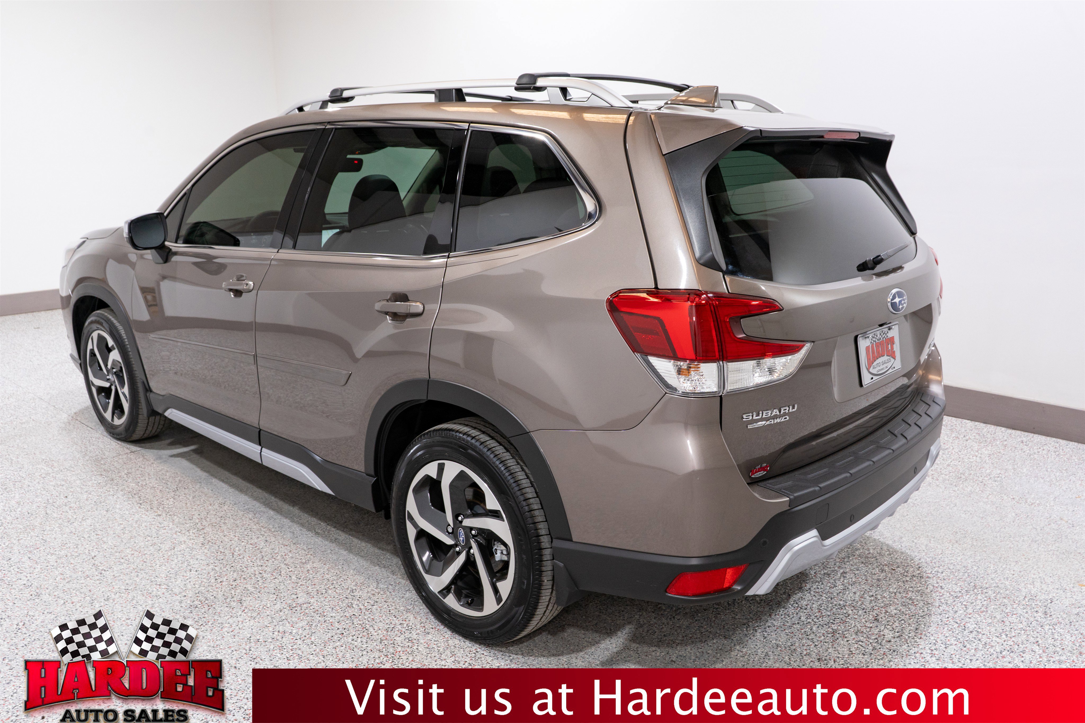 Used 2022 Subaru Forester Touring AWD/4WD image 3