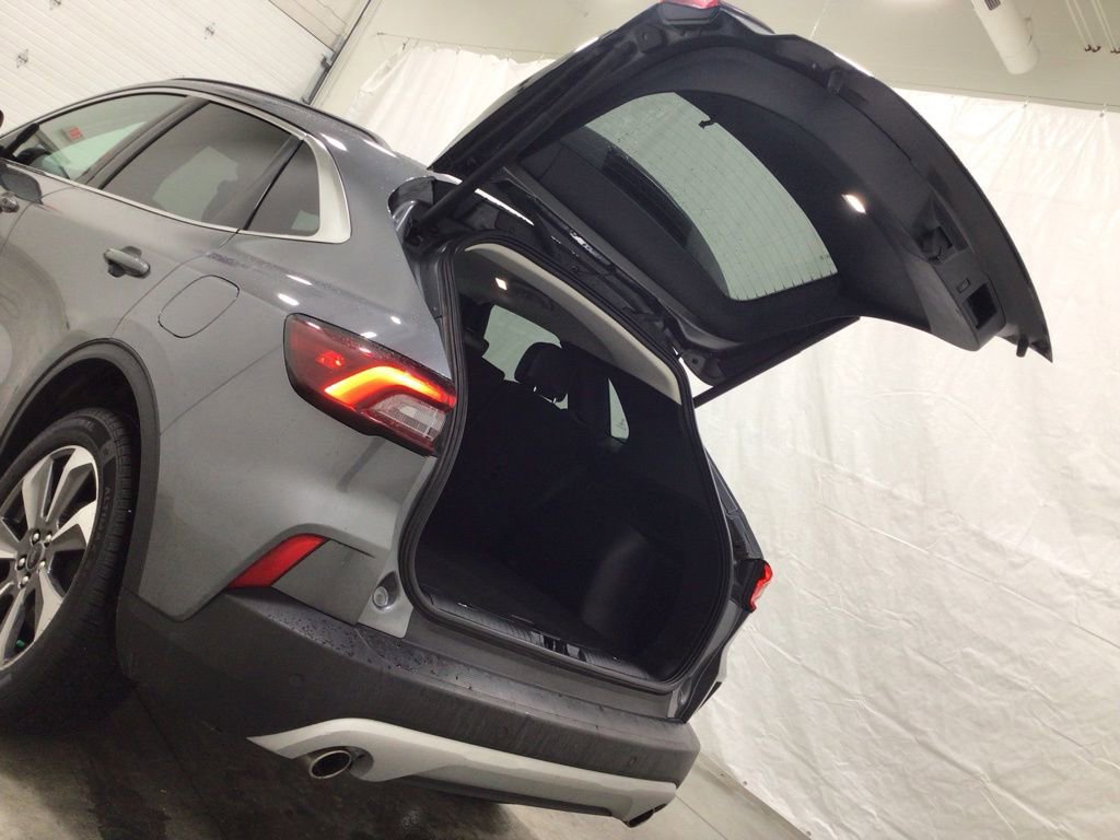 Used 2023 Ford Escape Platinum image 23