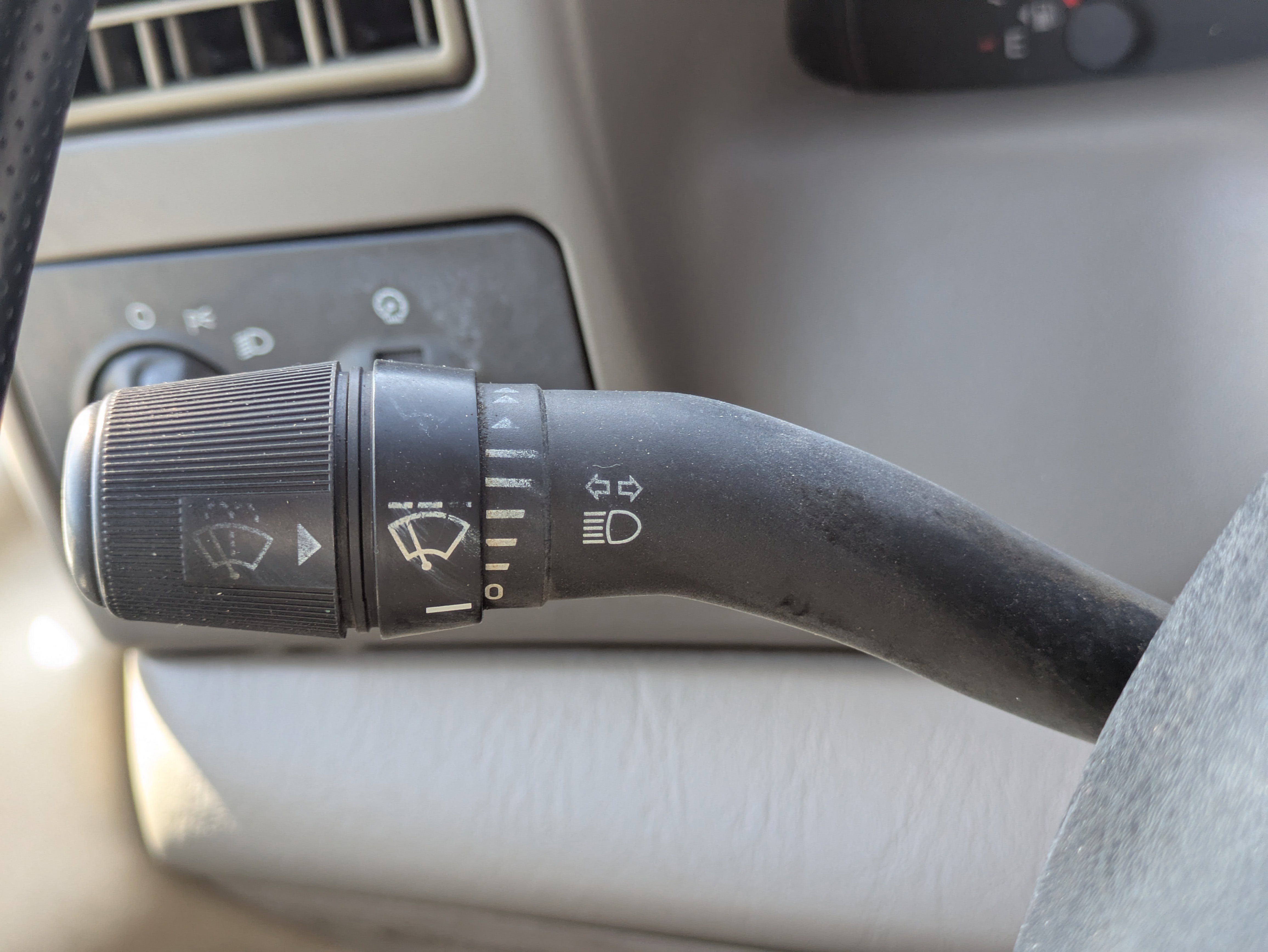 Used 2004 Ford F350 4x4 Crew Cab DRW Super Duty image 25