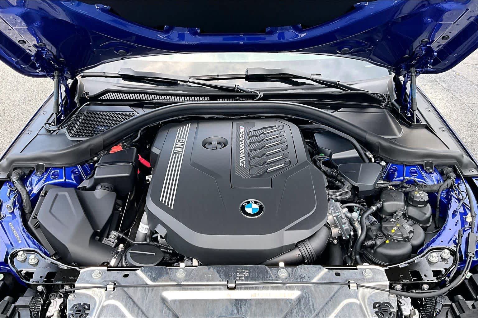 Used 2025 BMW M240i Coupe RWD image 31