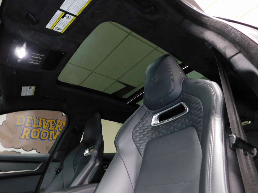 Used 2024 Jaguar F-PACE SVR image 36