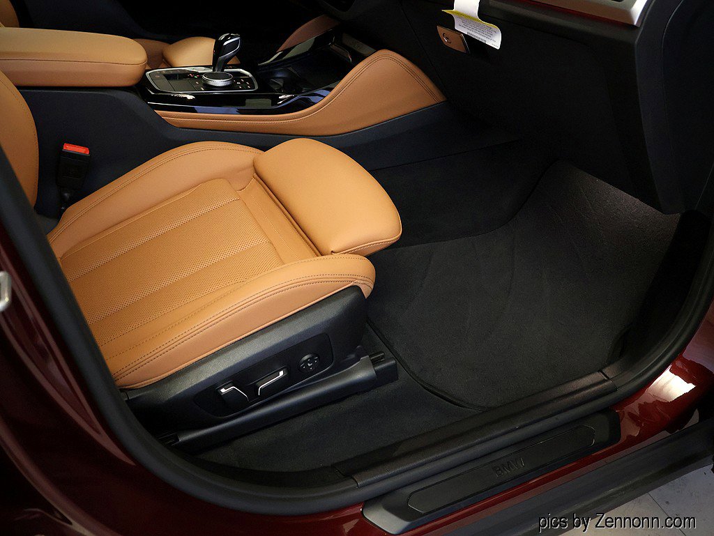 Certified 2025 BMW X4 xDrive30i AWD/4WD image 37