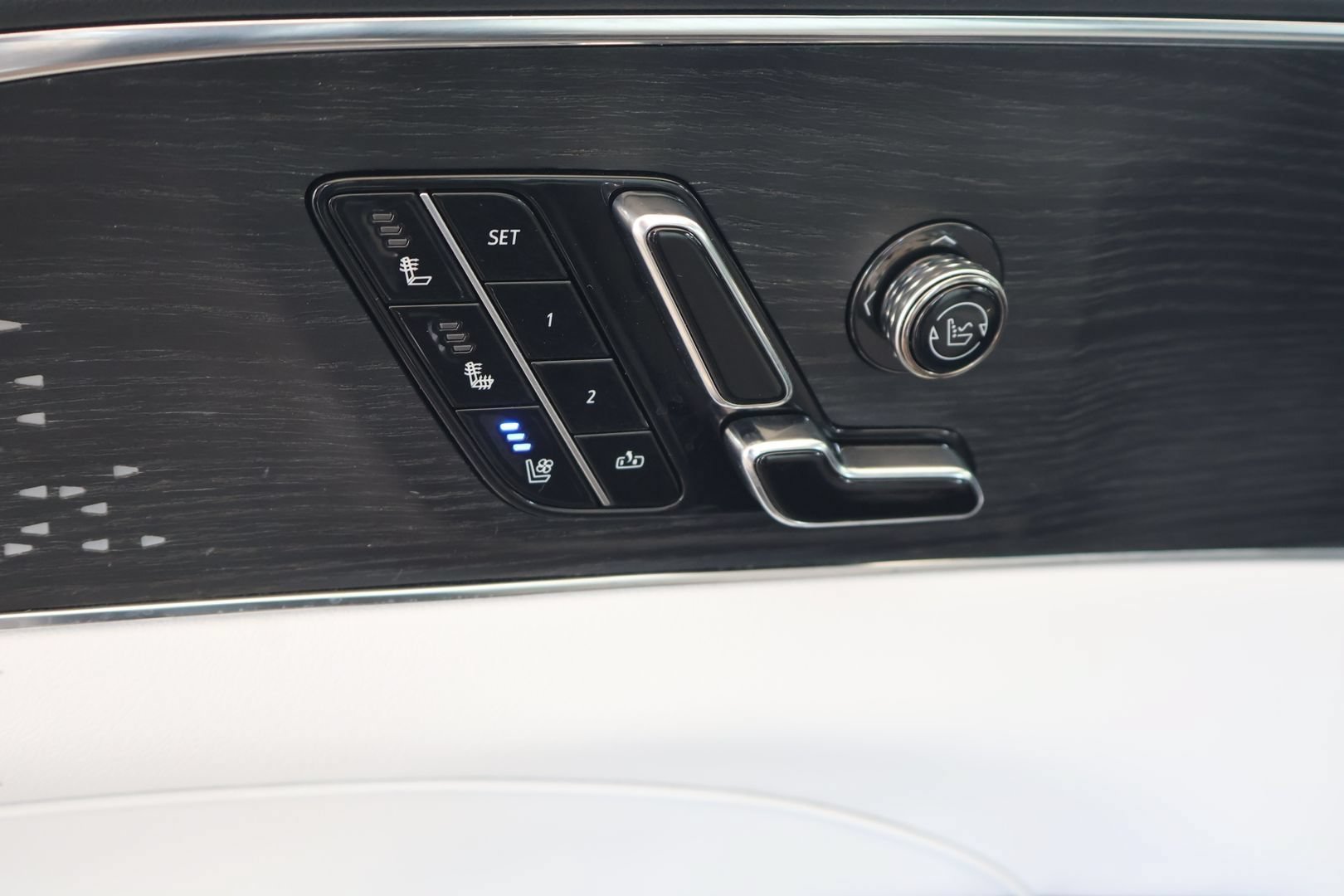 Certified 2023 Cadillac Lyriq 2WD image 10