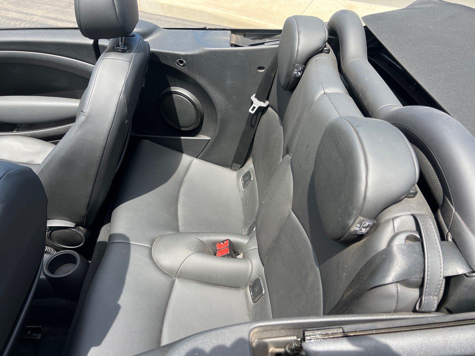 Used 2012 MINI Cooper Convertible FWD image 16