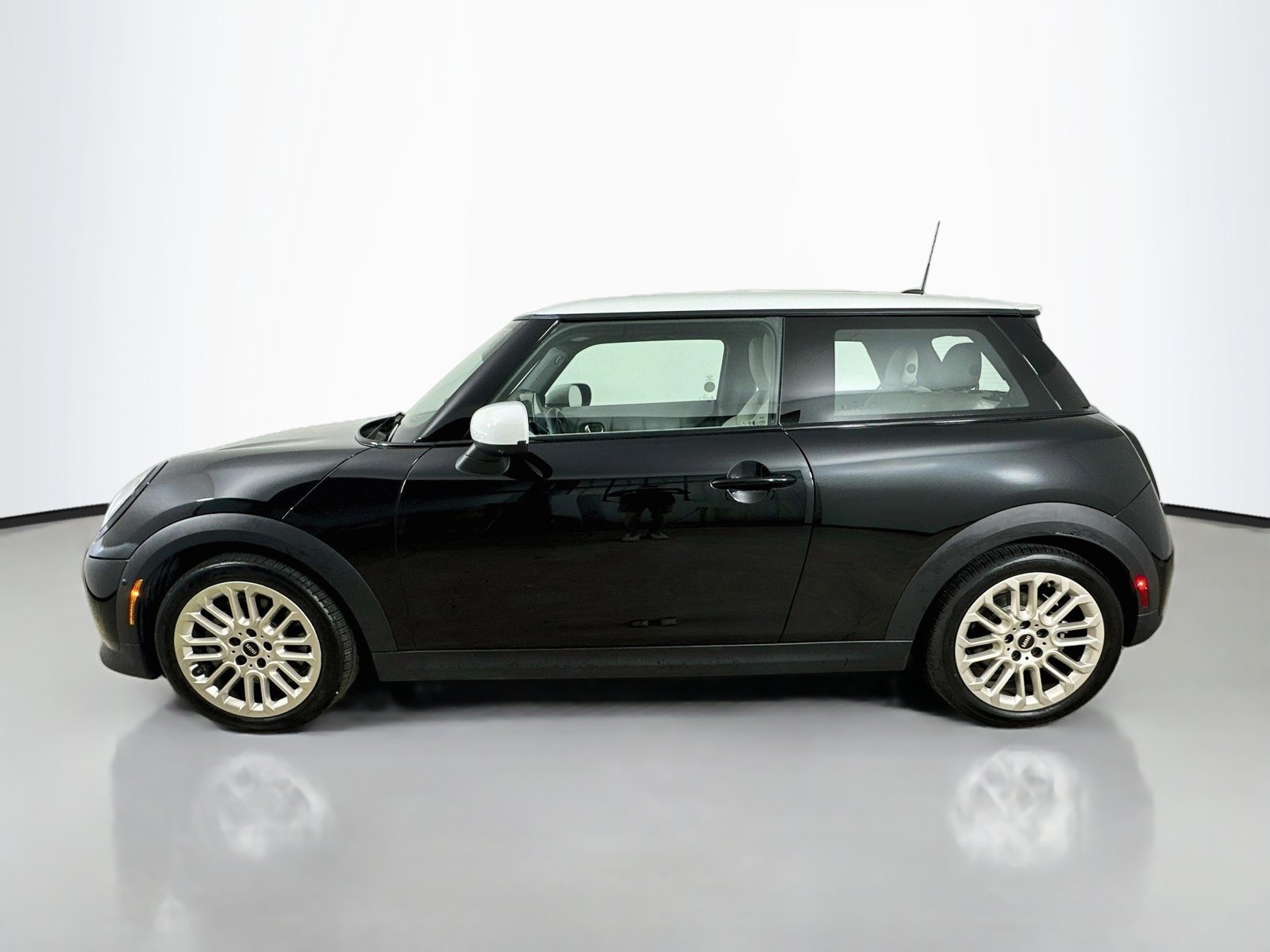 Certified 2026 MINI Cooper S FWD image 8