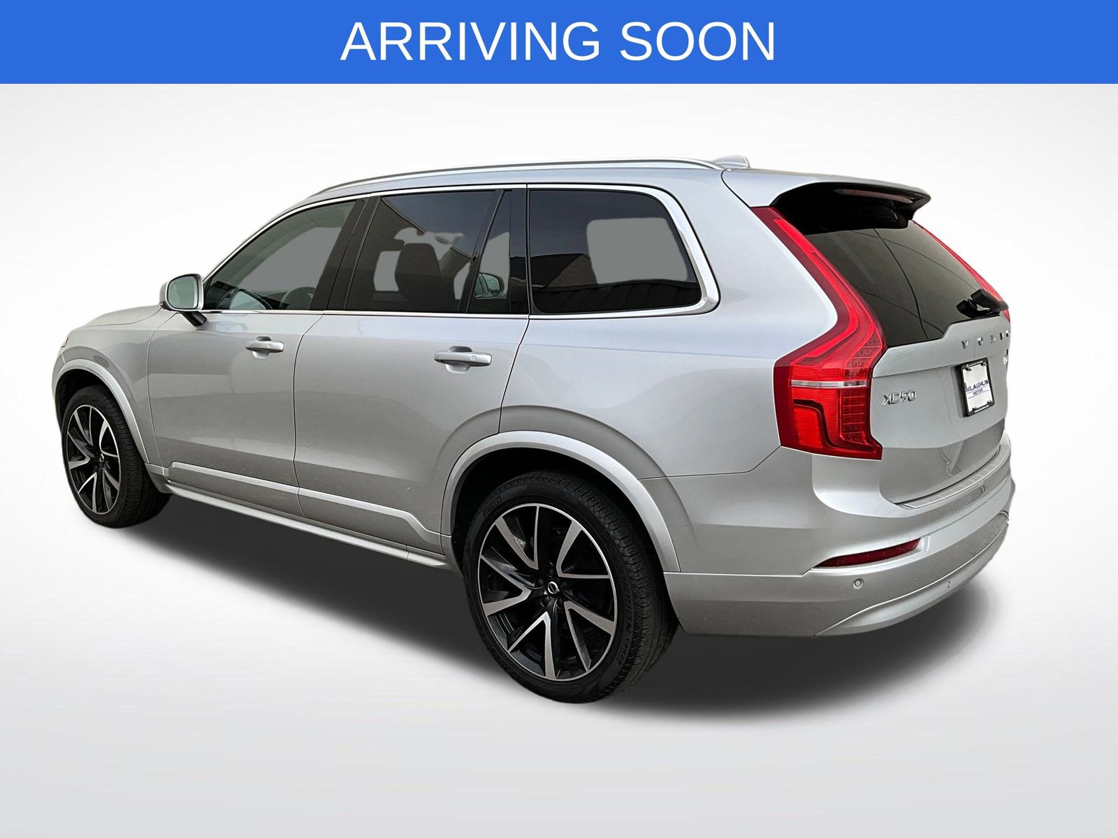 Certified 2022 Volvo XC90 T6 Momentum w/ Advanced Package image 3