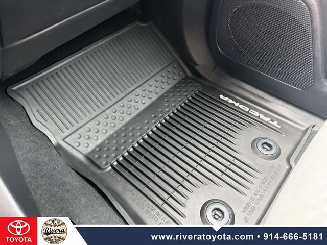 Used 2020 Toyota Tacoma SR5 AWD/4WD image 23