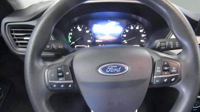 Used 2021 Ford Escape SE image 9