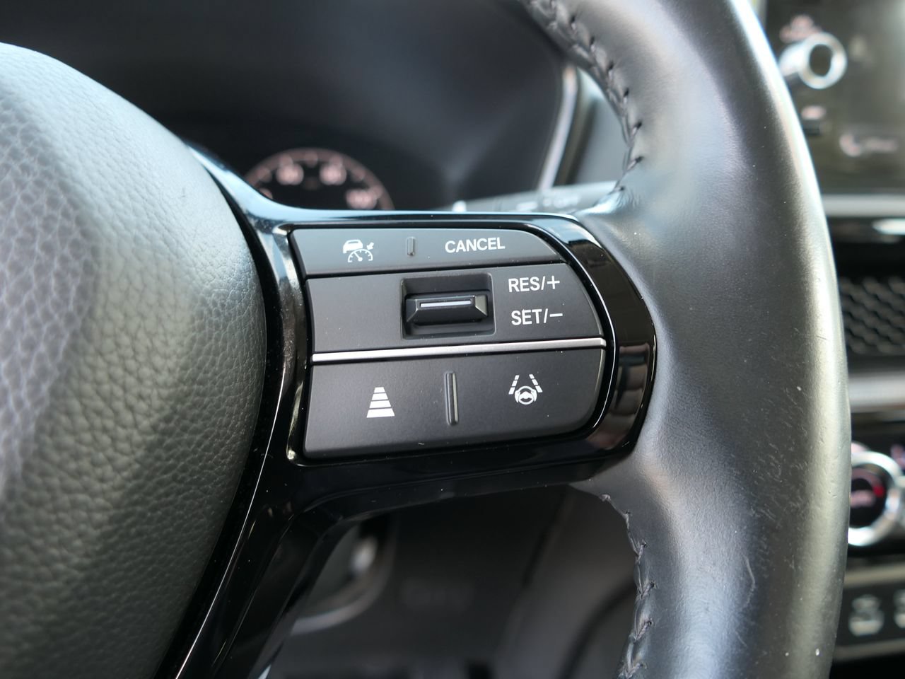 Used 2023 Honda CR-V EX-L image 15