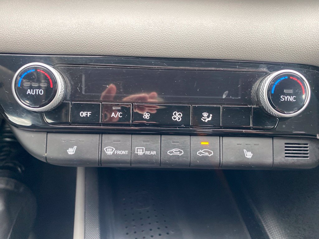 Used 2021 Hyundai Elantra SEL w/ Convenience Package FWD image 14