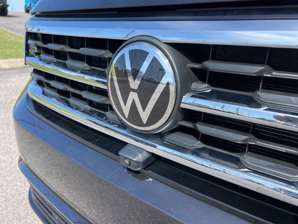 Certified 2023 Volkswagen Atlas Cross Sport SEL Premium R-Line AWD/4WD image 11