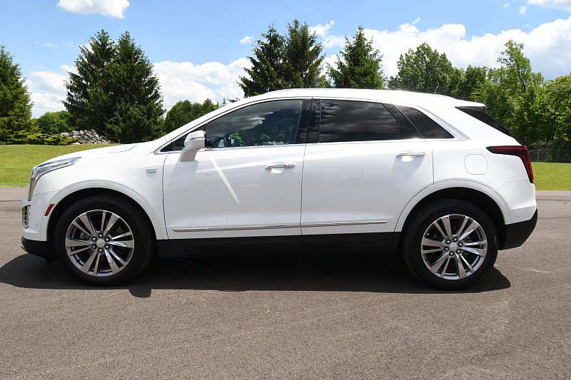 Used 2024 Cadillac XT5 Premium Luxury w/ Platinum Package AWD/4WD image 2