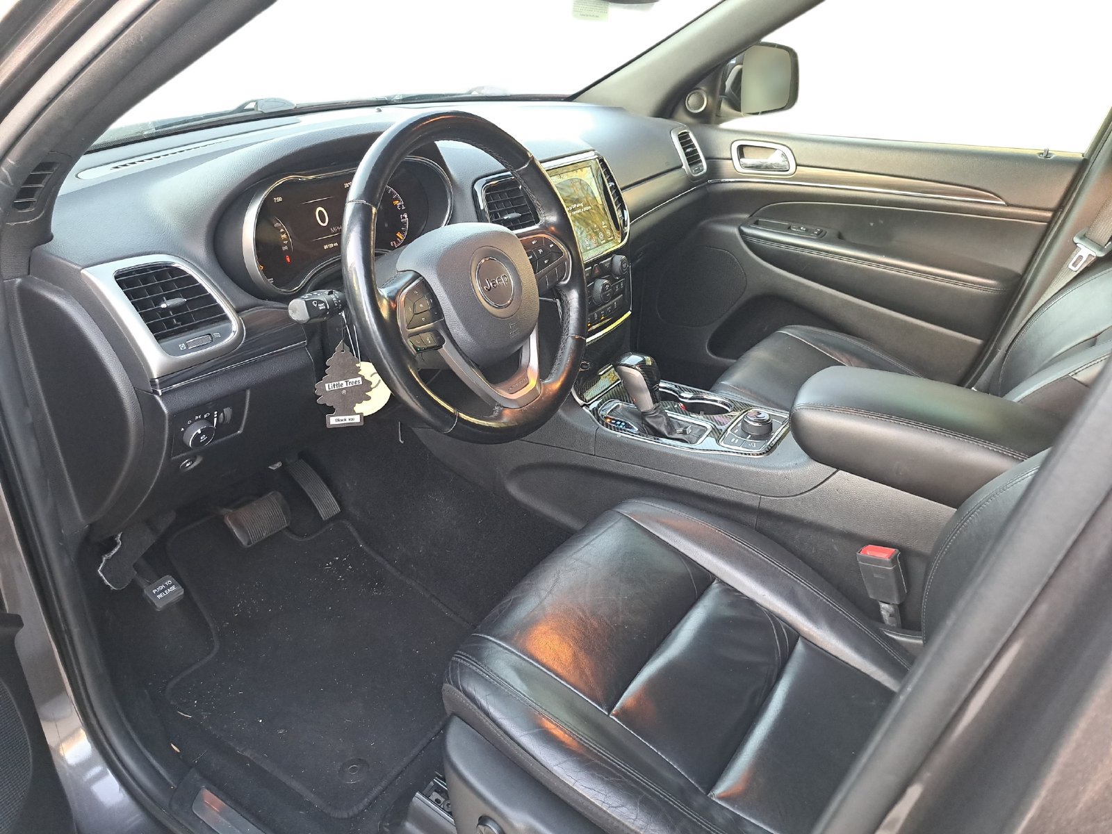Used 2021 Jeep Grand Cherokee Limited AWD/4WD image 9