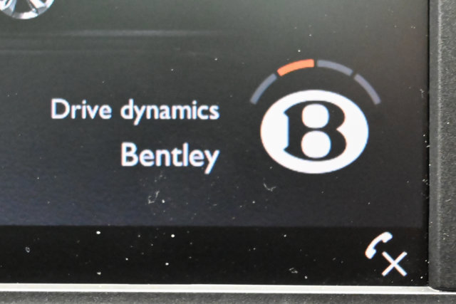 Used 2019 Bentley Bentayga image 20