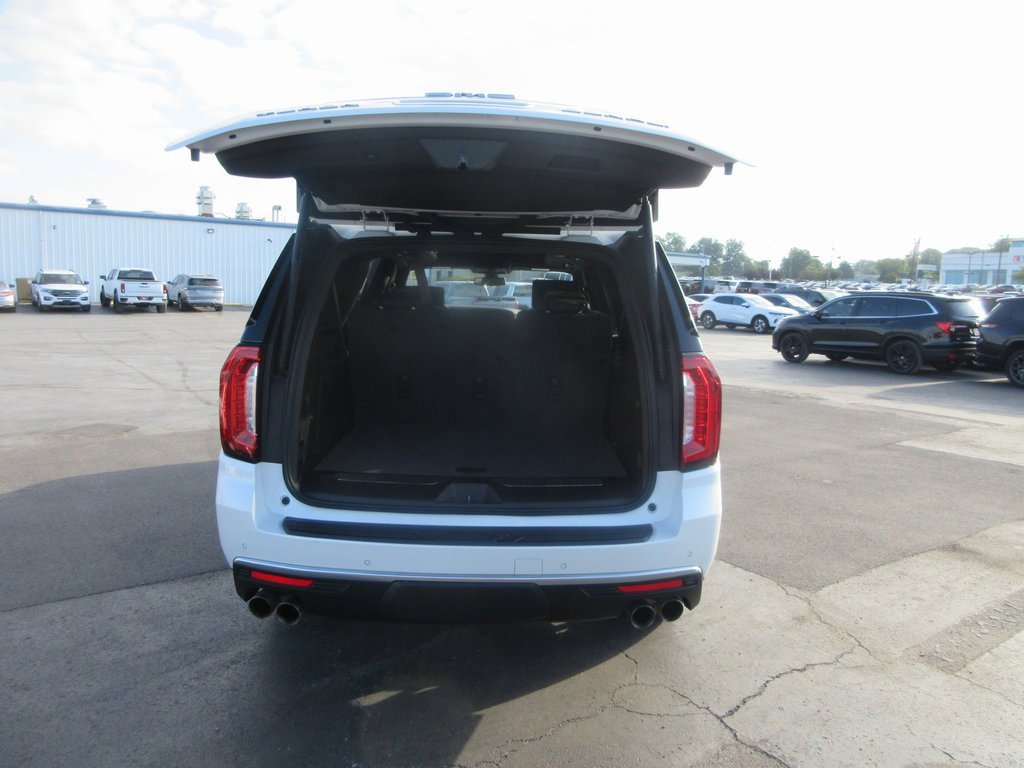 Used 2021 GMC Yukon XL Denali image 6