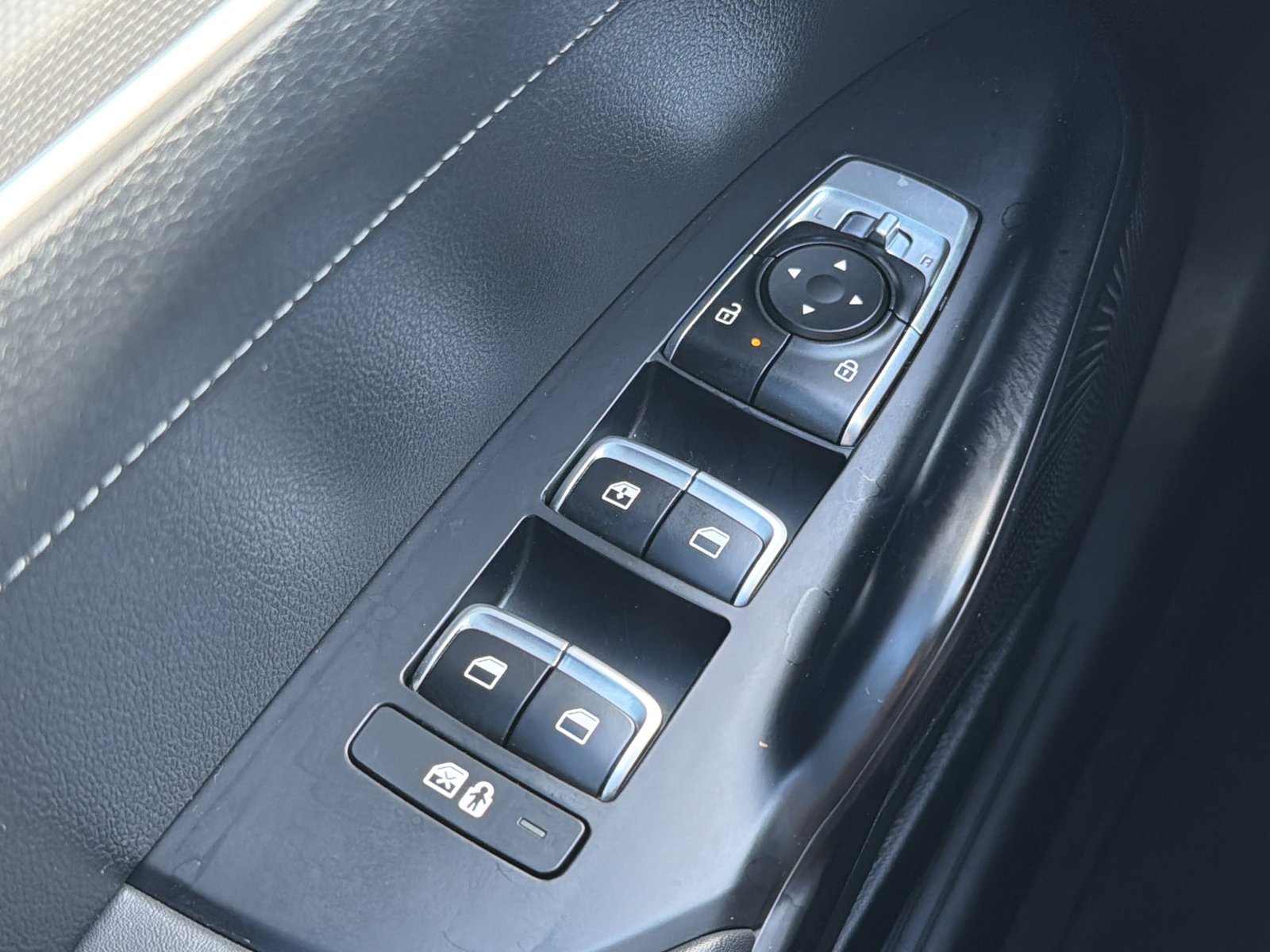 Used 2025 Kia K5 LXS FWD image 17