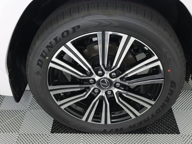 New 2026 Lexus LX 700h Luxury AWD/4WD image 9