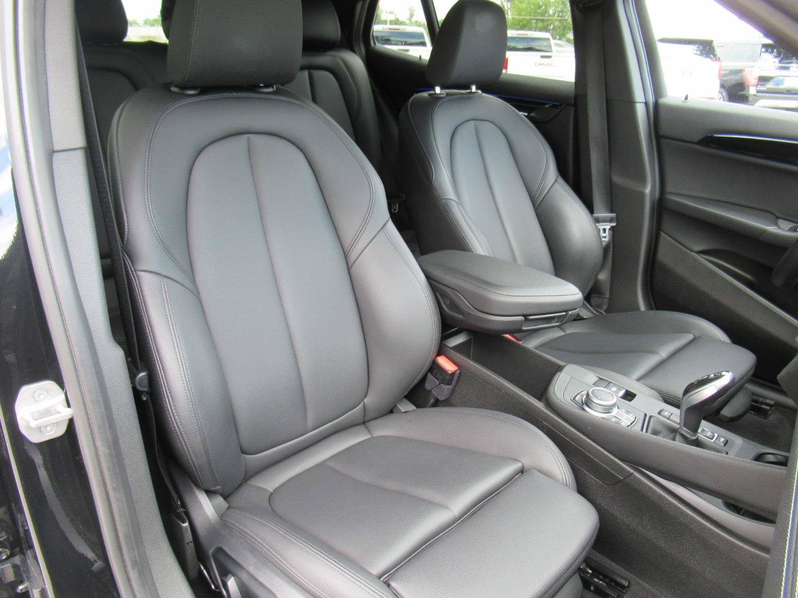 Used 2023 BMW X2 xDrive28i AWD/4WD image 9