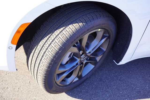 New 2026 Chrysler Pacifica Select AWD/4WD image 9