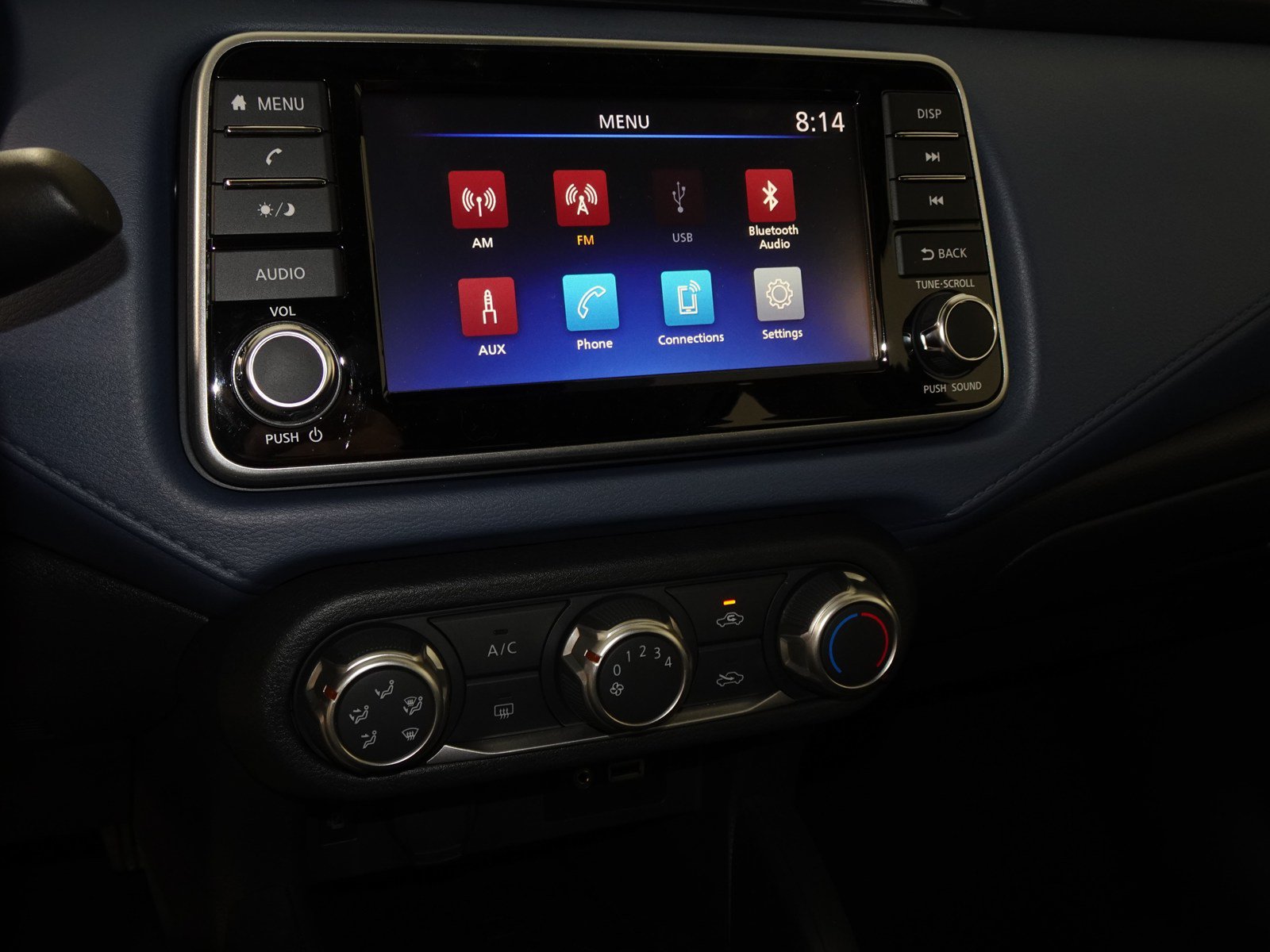 New 2025 Nissan Versa SV w/ Trunk Package FWD image 23
