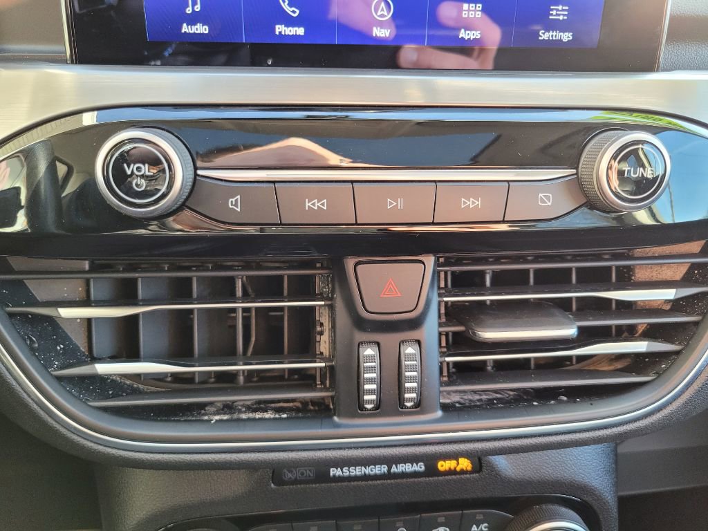 Used 2021 Ford Escape Titanium image 34