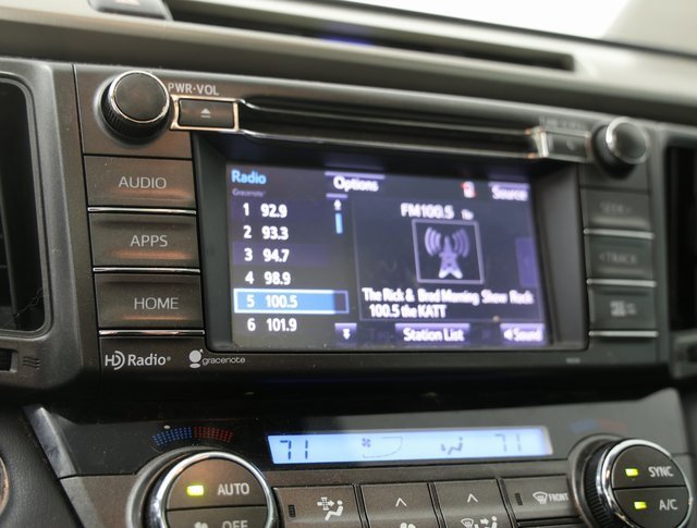 Used 2015 Toyota RAV4 Limited image 9