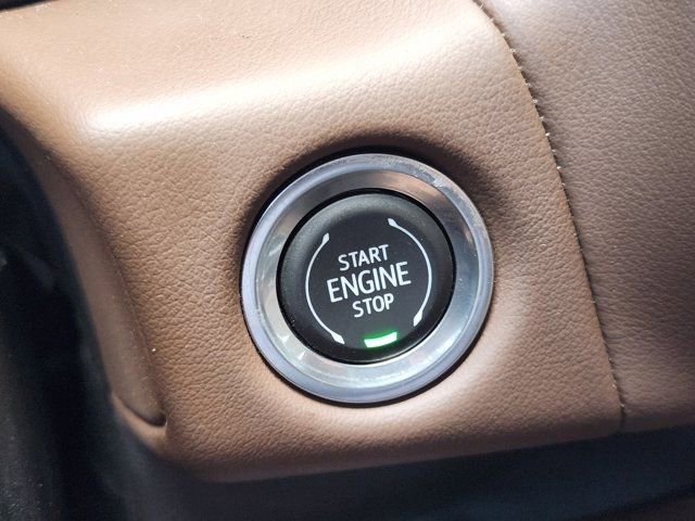 Used 2023 Chevrolet Suburban High Country image 8