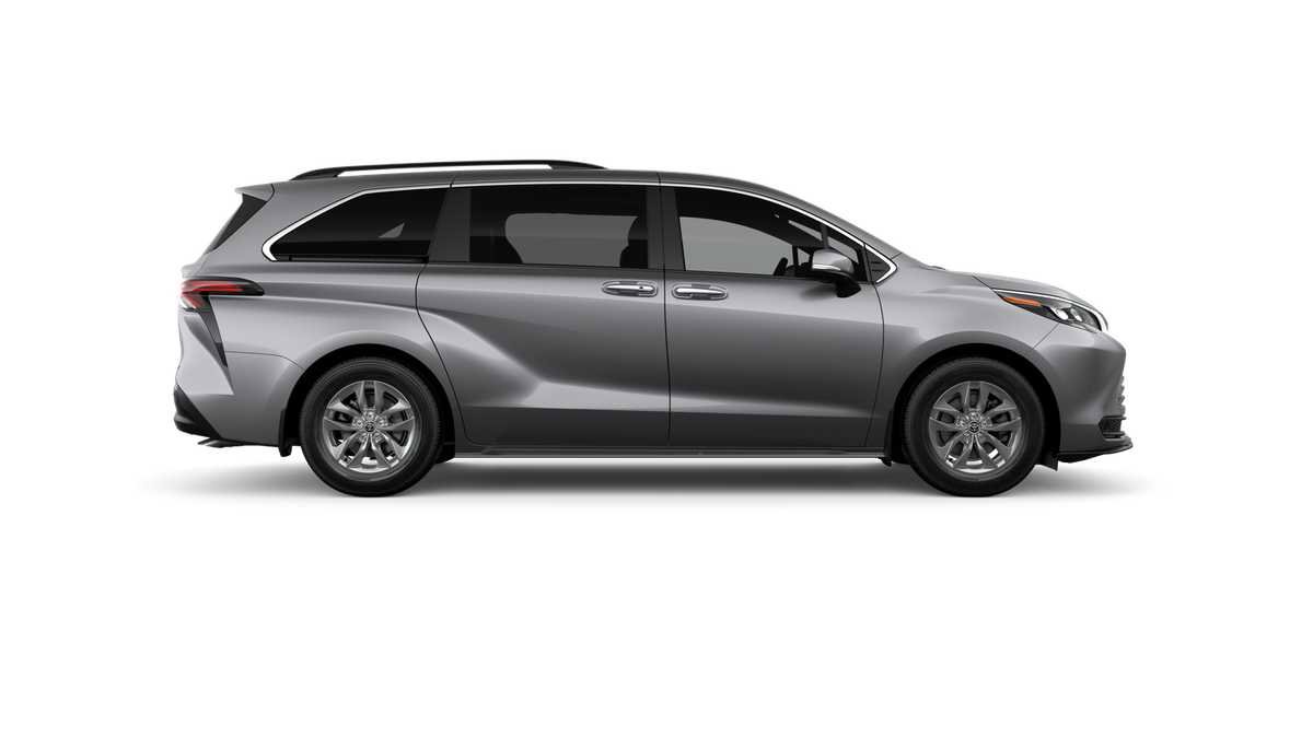 New 2026 Toyota Sienna XLE AWD/4WD image 12