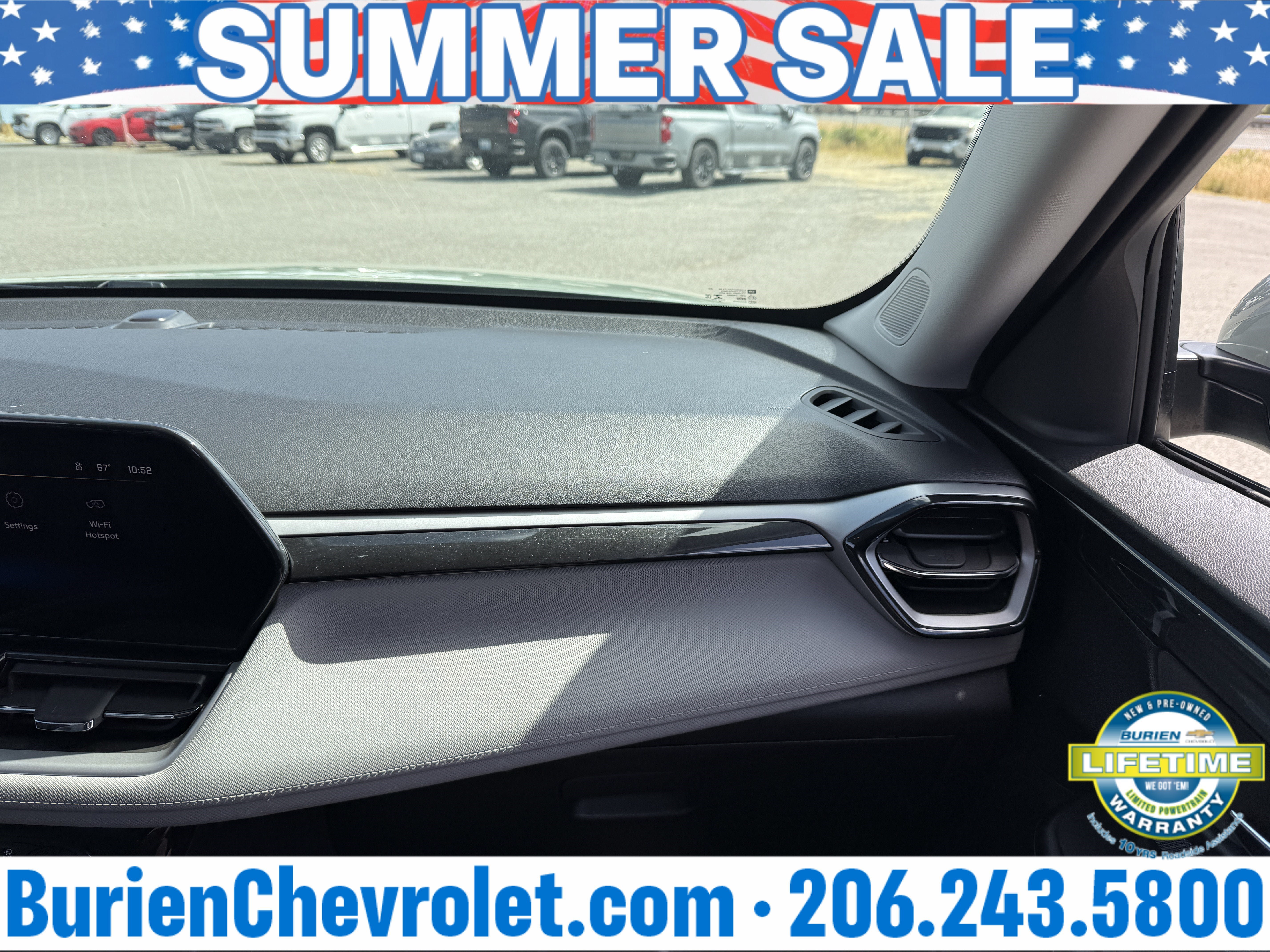 Used 2025 Chevrolet TrailBlazer LT AWD/4WD image 24