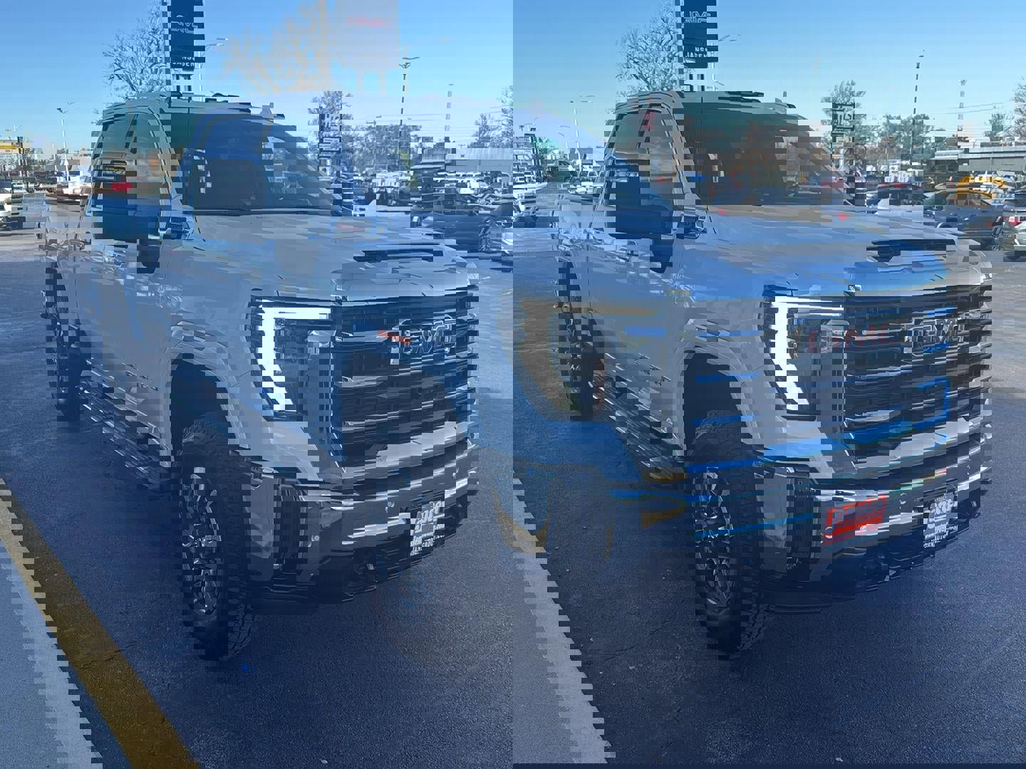 New 2026 GMC Sierra 2500 SLT w/ SLT Premium Package image 8