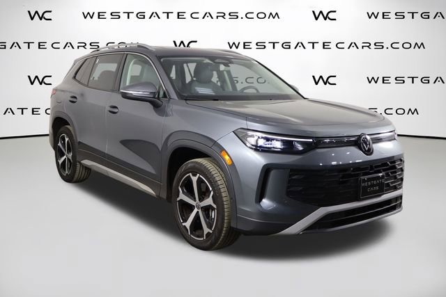 Used 2025 Volkswagen Tiguan SE AWD/4WD image 42