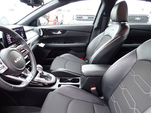 Used 2024 Kia Forte GT-Line image 15