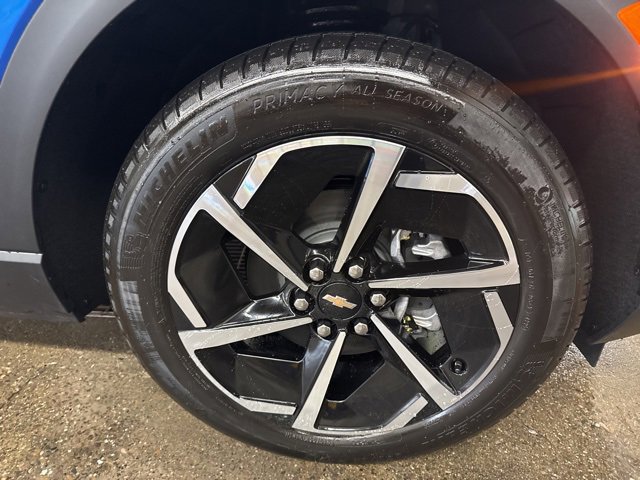 New 2026 Chevrolet Equinox EV LT image 9