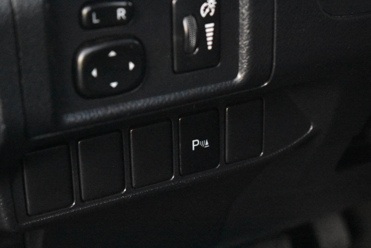 Used 2013 Lexus CT 200h image 37