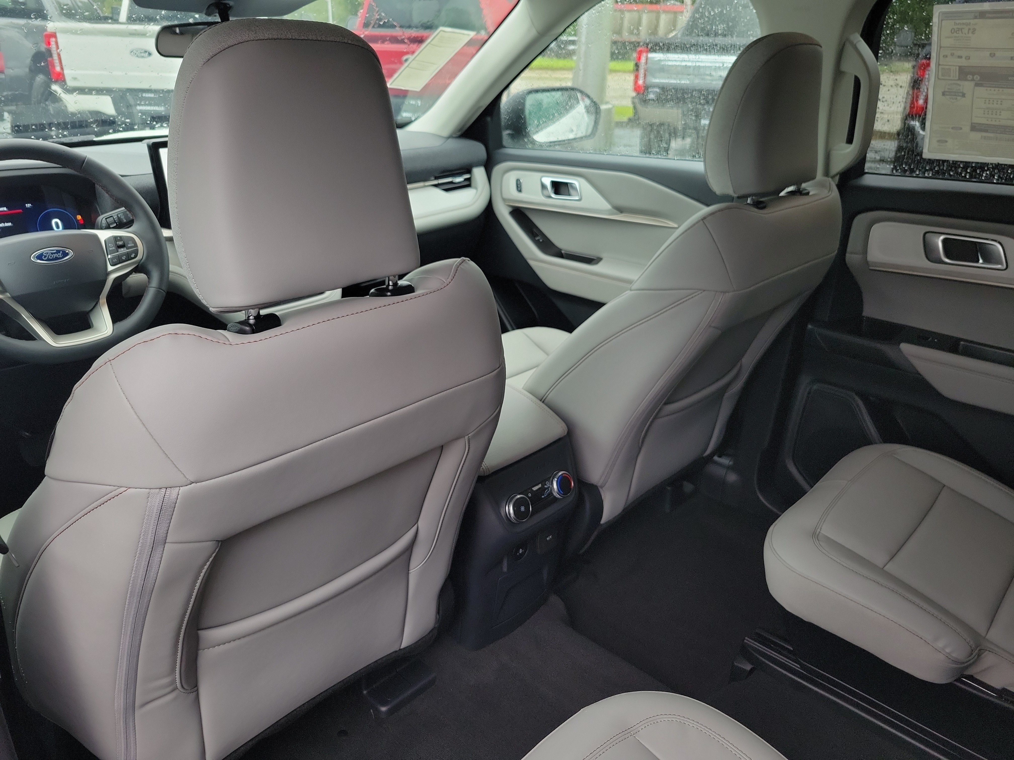 New 2026 Ford Explorer Active w/ Active Comfort Package RWD image 21