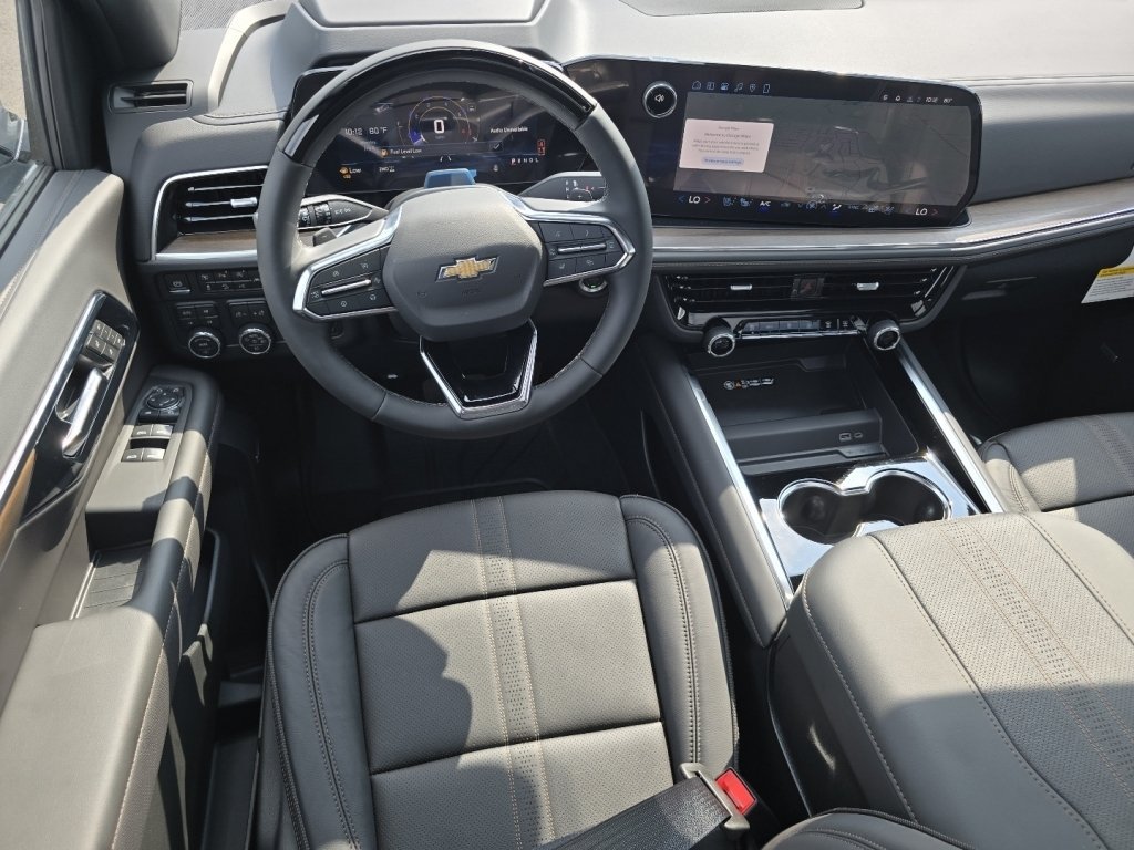 New 2026 Chevrolet Suburban High Country AWD/4WD image 16