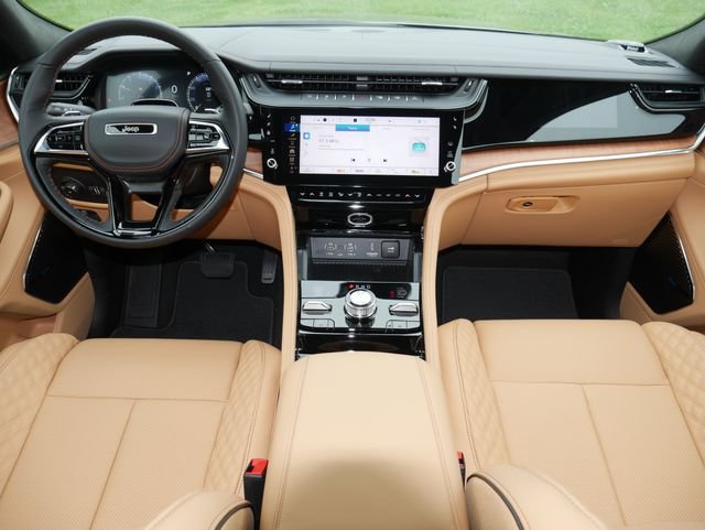 New 2027 Jeep Grand Cherokee Summit AWD/4WD image 8