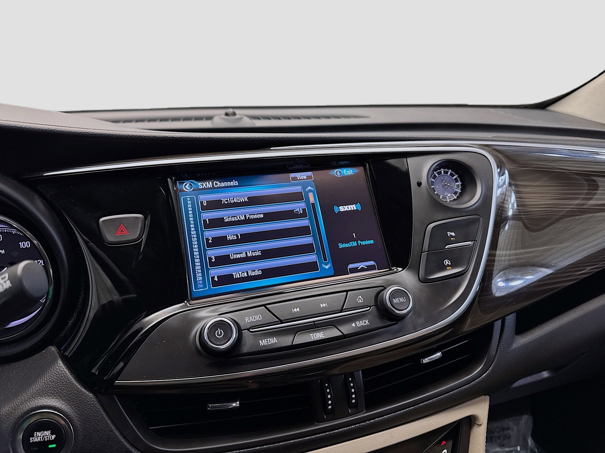 Used 2020 Buick Envision Preferred w/ LPO, Cargo Package image 10