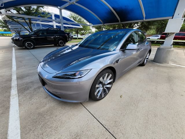 Used 2025 Tesla Model 3 Long Range RWD image 3