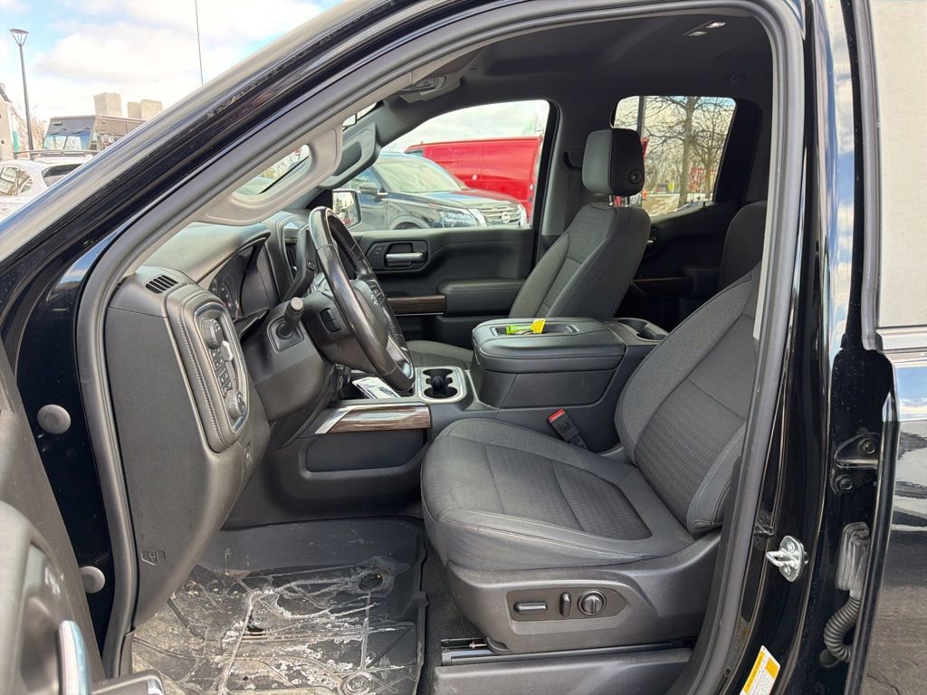 Used 2020 Chevrolet Silverado 1500 RST w/ All-Star Edition image 4