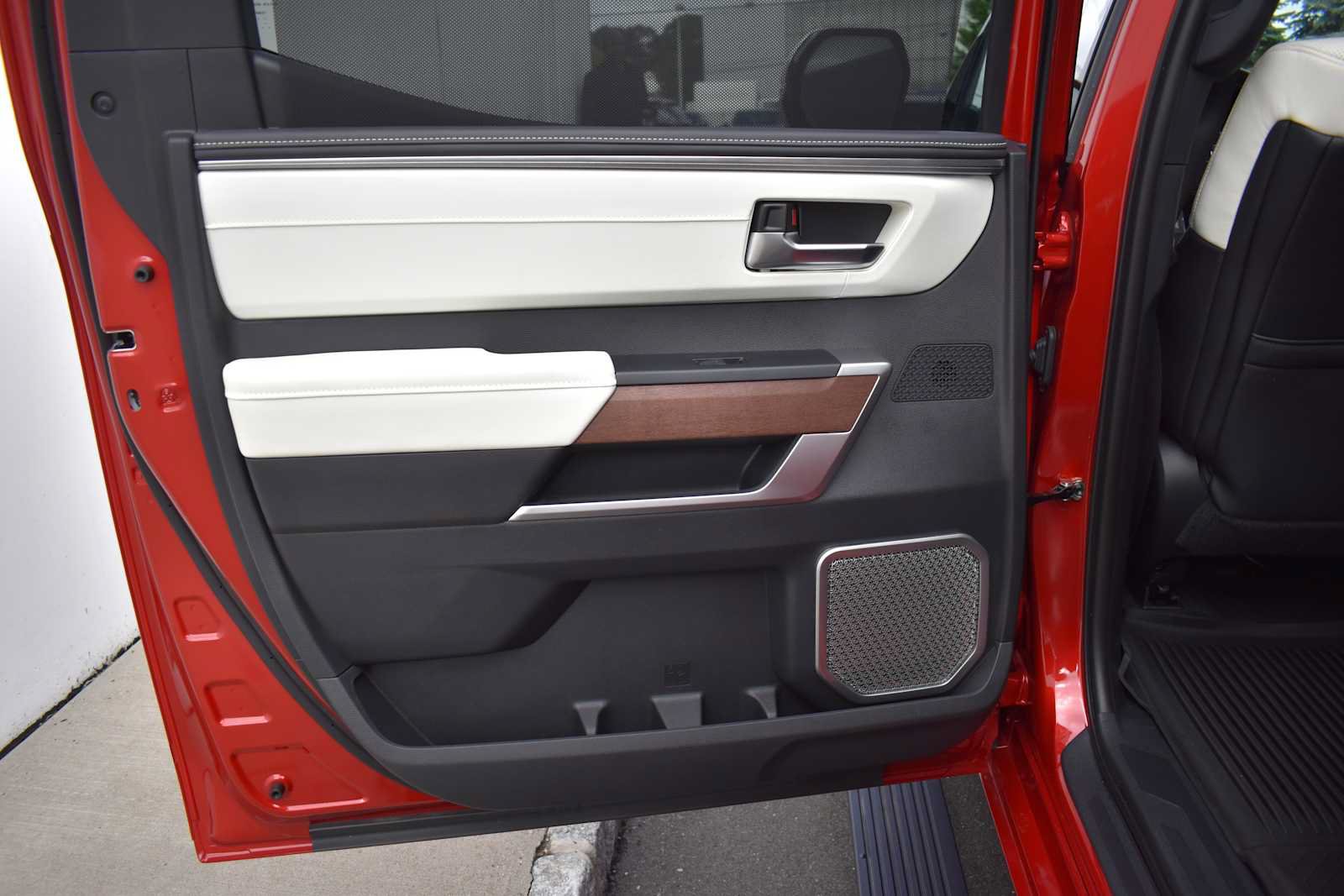 Used 2023 Toyota Tundra Capstone AWD/4WD image 11