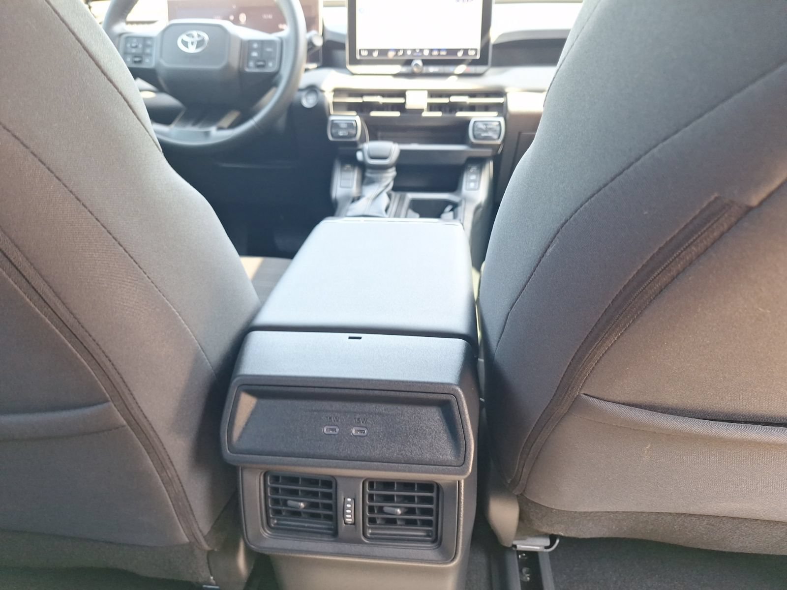 Used 2026 Toyota RAV4 SE AWD/4WD image 32