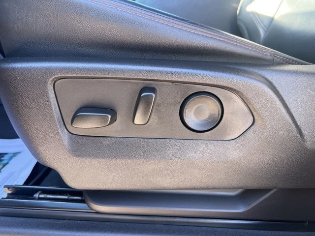 Used 2024 GMC Sierra 2500 AT4 w/ AT4 Preferred Package image 17